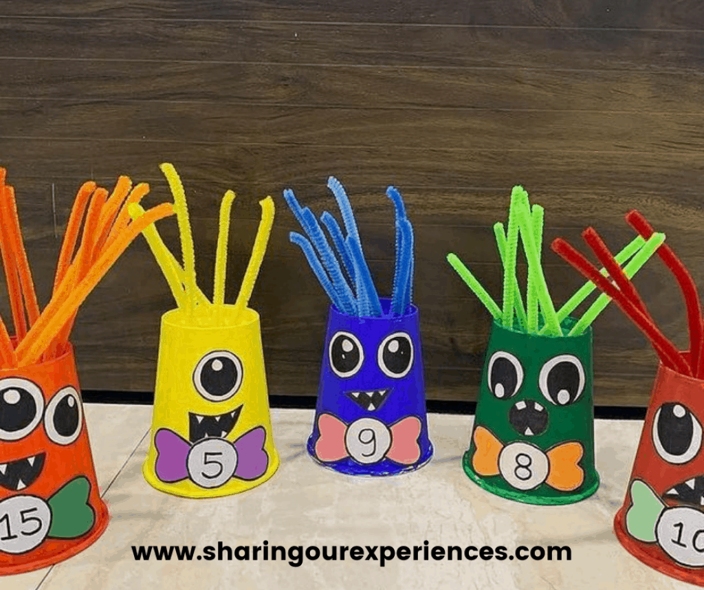 Scary monster number recognition activity for toddler, preschooler and kindergarten. Perfects for kids to engage and learn in a fun easy.  
